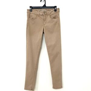 American Eagle Tan Khaki Sateen Jegging ~ Super Stretch ~ Size 6